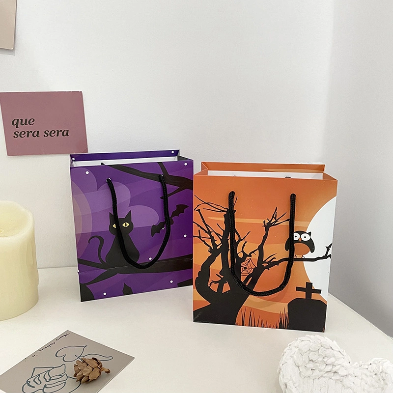 China Wholesale Custom Logo Halloween Candy Gift Bags with Handles, Kraft Paper Packaging Gift Bags